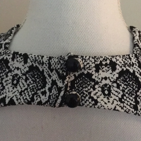 CACHE’ Snakeskin sprint Sheath Dress - Picture 5 of 6